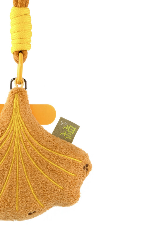 Golden ginkgo leaf plush keychain